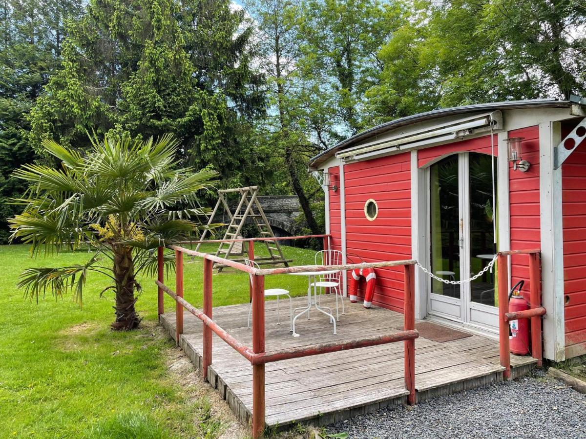 Hôtel Les etangs de planquery Extérieur photo
