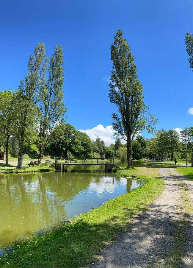 Hôtel Les etangs de planquery Extérieur photo
