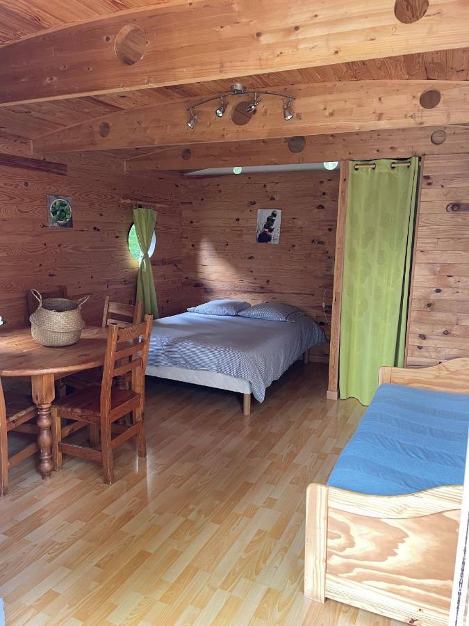 Hôtel Les etangs de planquery Extérieur photo