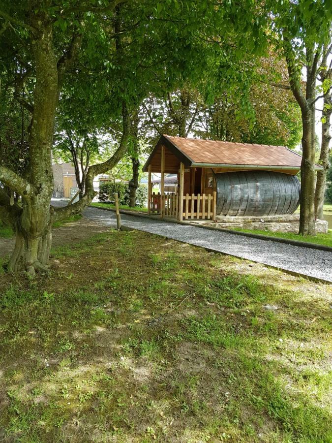 Hôtel Les etangs de planquery Extérieur photo