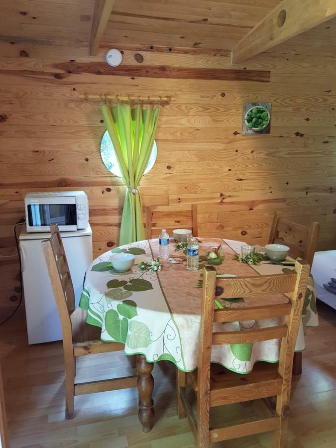 Hôtel Les etangs de planquery Extérieur photo