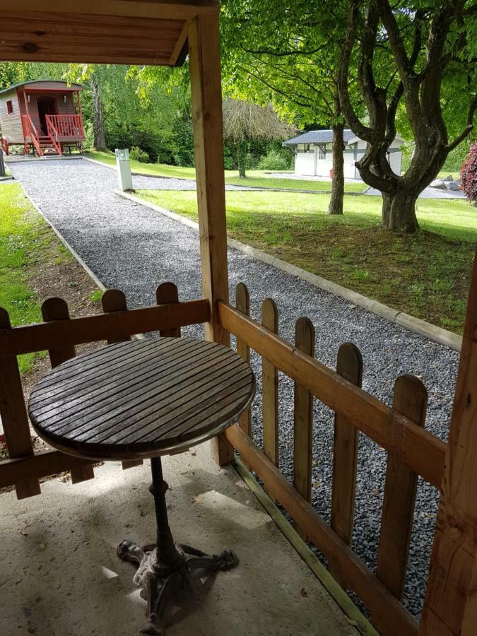 Hôtel Les etangs de planquery Extérieur photo